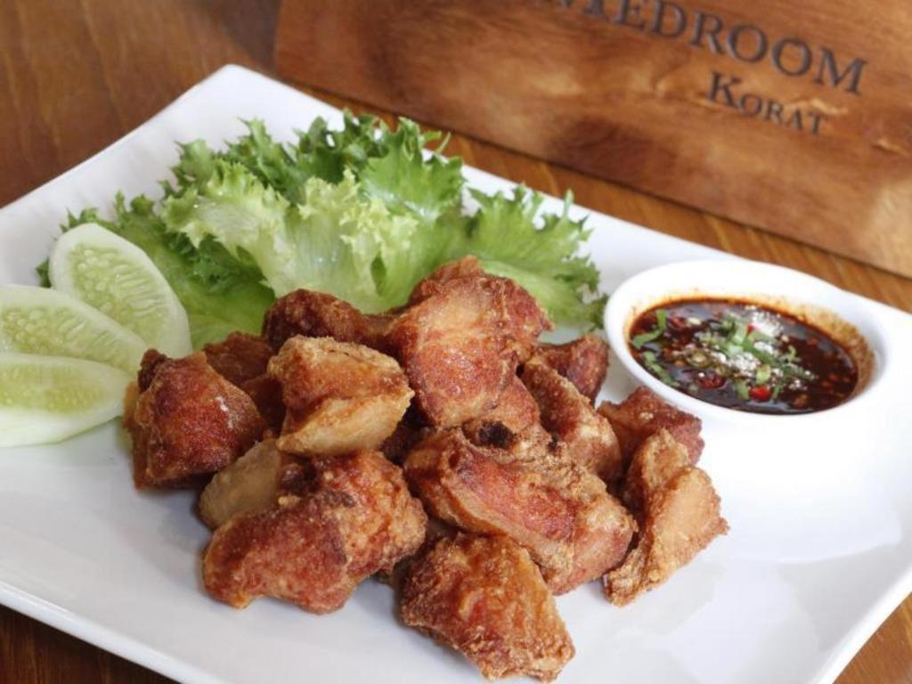 Med Room Korat Nakhonratchasima Zewnętrze zdjęcie