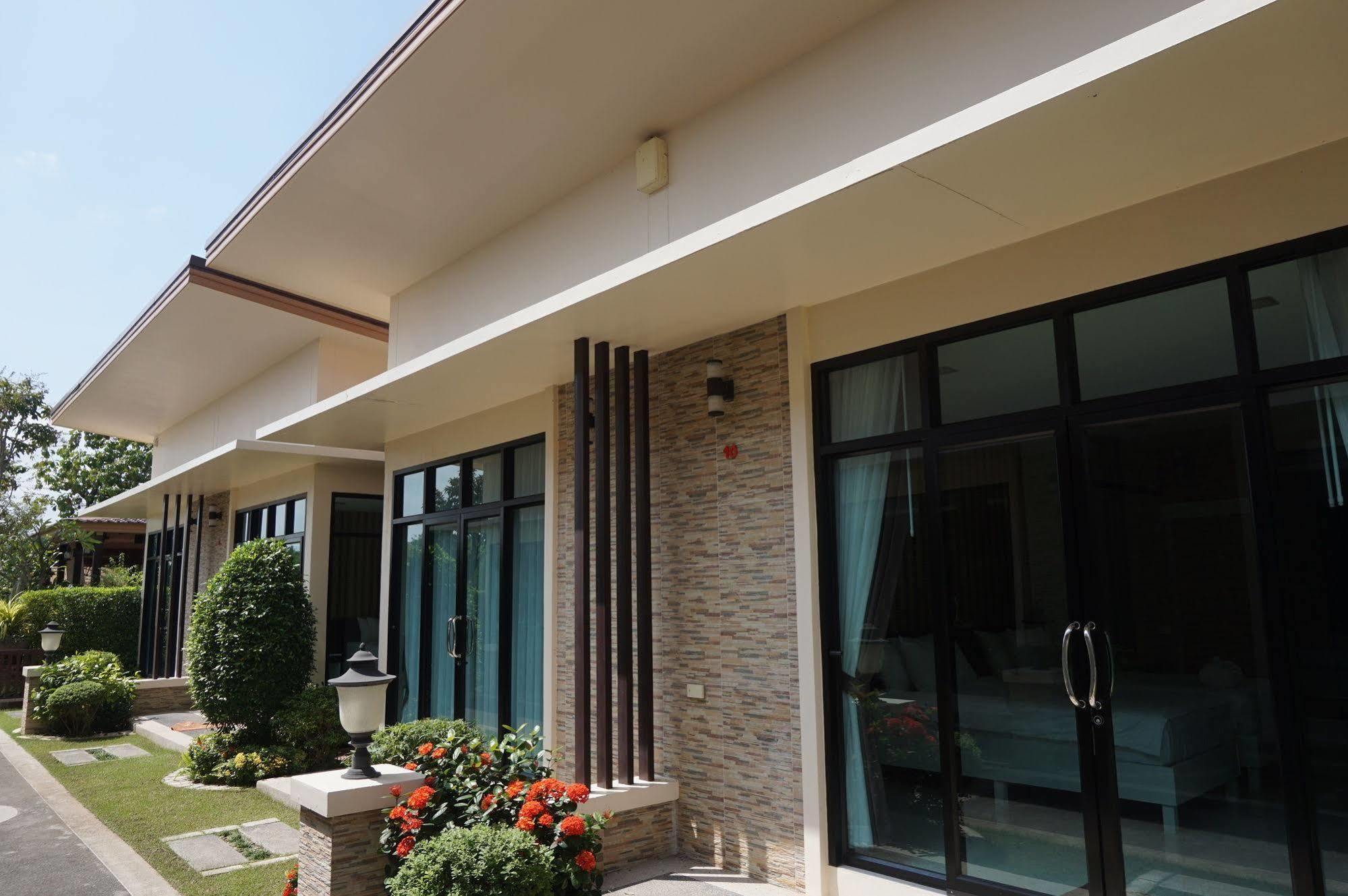 Med Room Korat Nakhonratchasima Zewnętrze zdjęcie