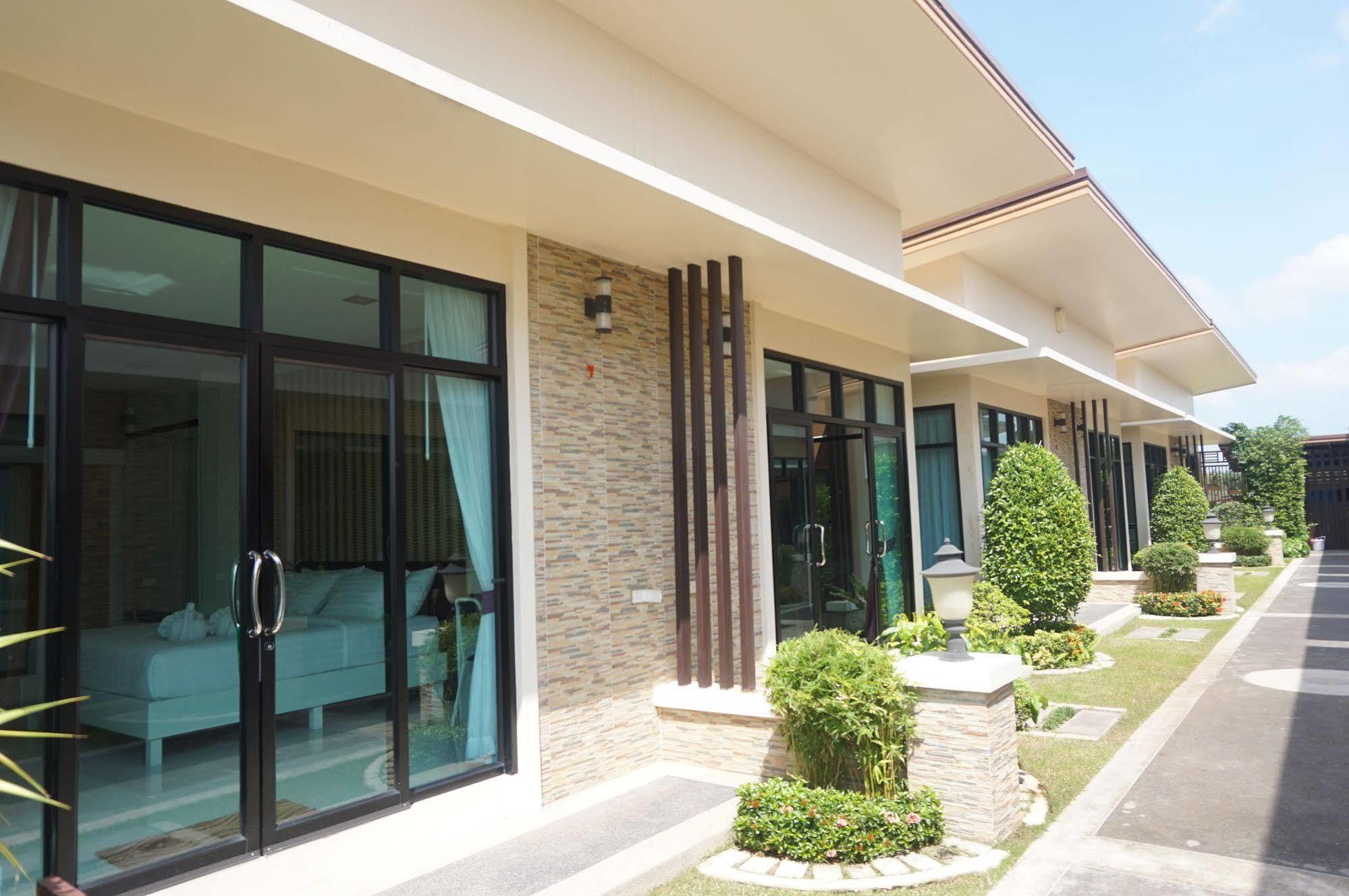 Med Room Korat Nakhonratchasima Zewnętrze zdjęcie